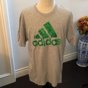 adidas gray tee with green graphics